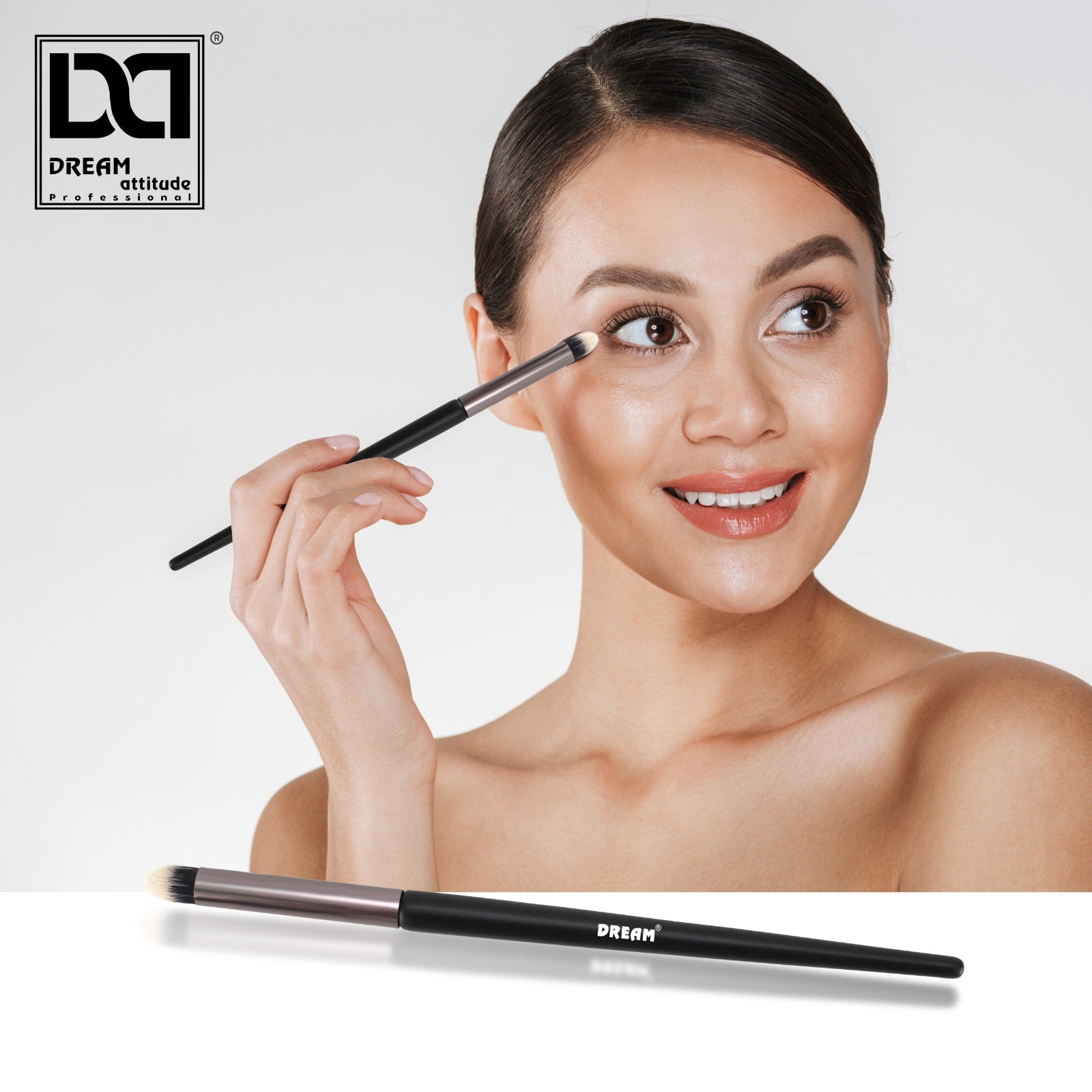 Elevate Your Eye Makeup with Precision: DREAM Attitude's EYESHADOW BRUSH DA-12 - Image 3 - DREAM Attitude